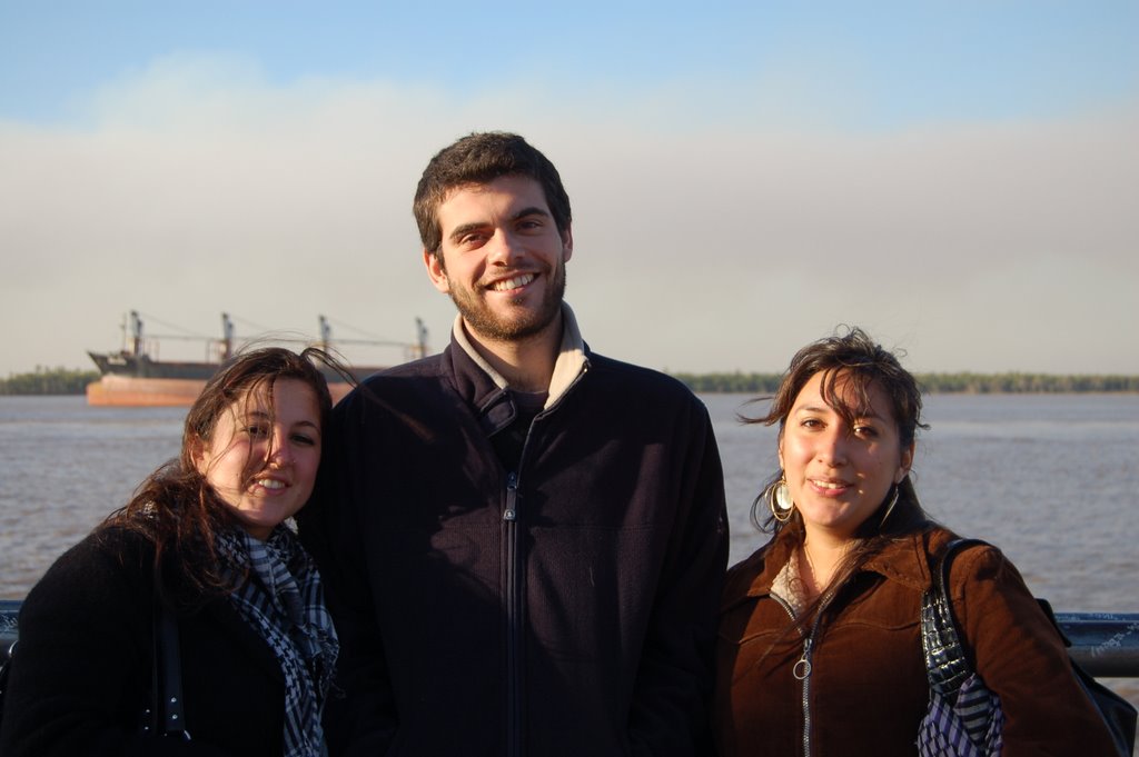 Amelia, Mariano y La Tami
